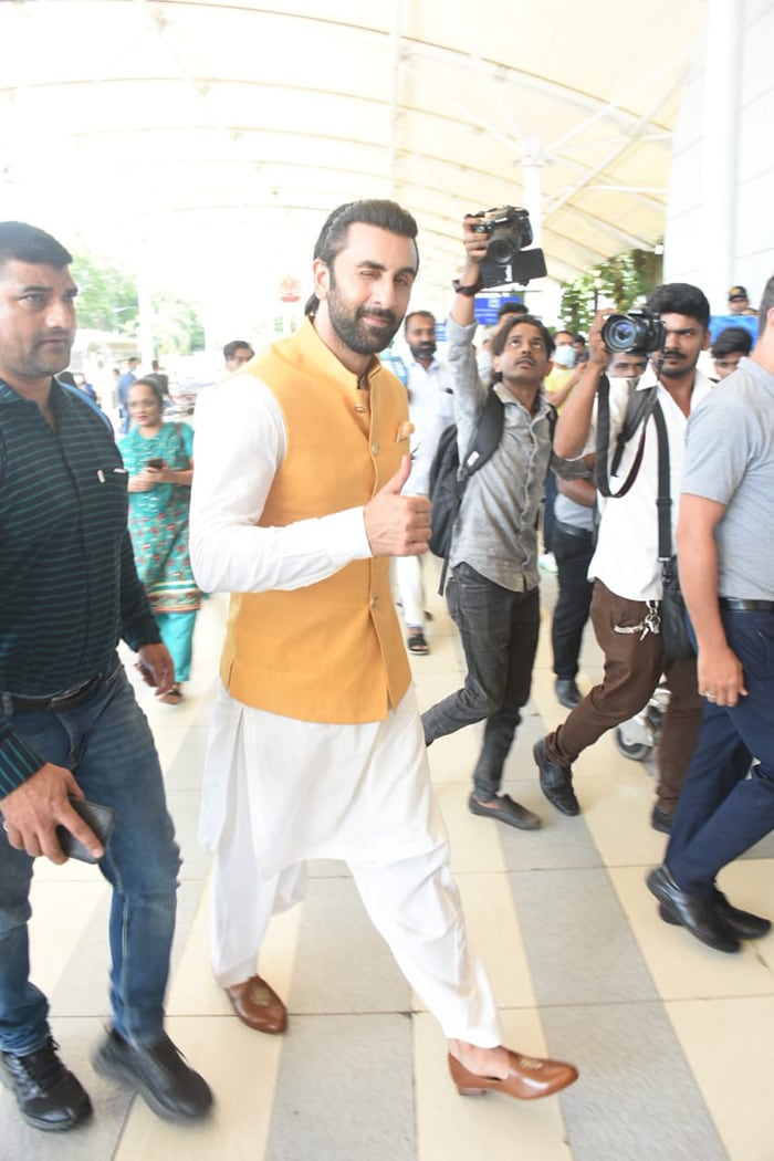 Airport Diaries: Alia-Ranbir And Ayan Mukerji"s Next Stop - Ujjain