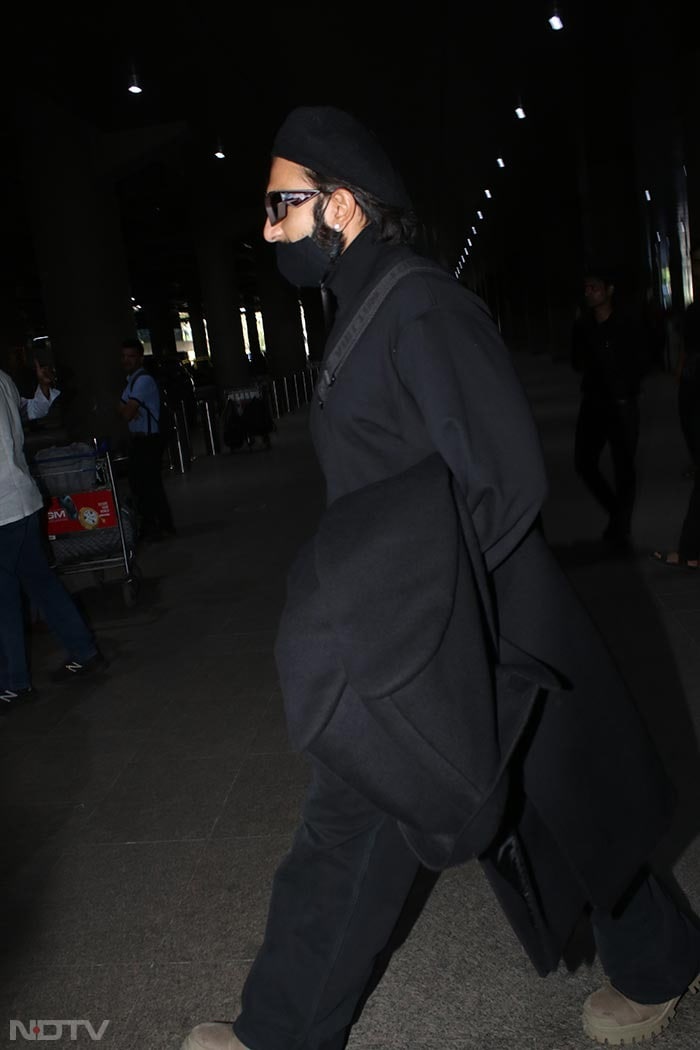 He was seen holding his jacket in one hand. (Image courtesy-Varinder Chawla)