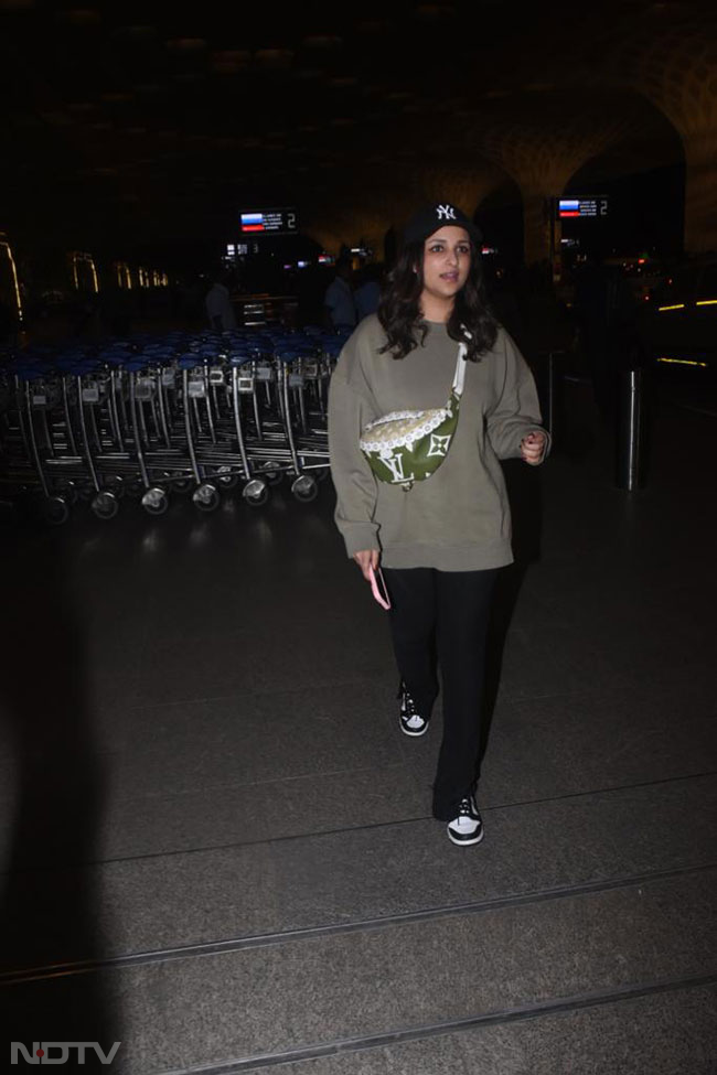 Airport Spotting: Manoj Bajpayee, Parineeti Chopra And Ananya Panday