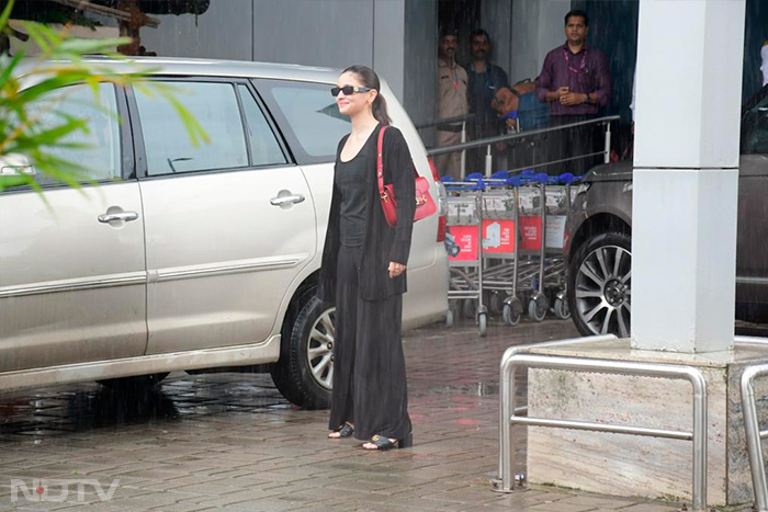 Airport Spotting: Alia-Ranveer And Aamir Khan