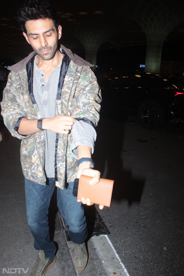 Airport Style Done Right, Featuring Kartik Aaryan