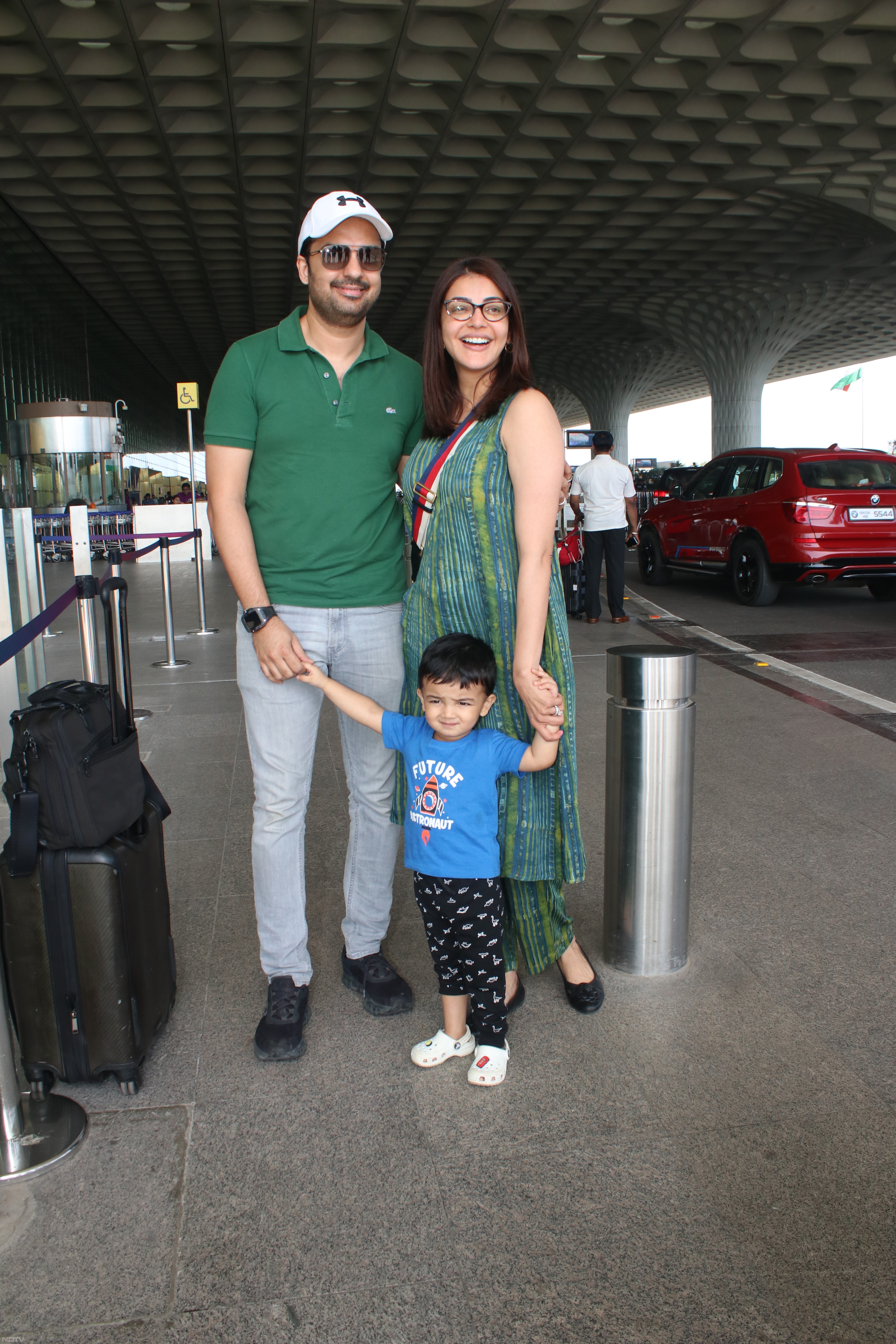 Airport Style Featuring Pooja Hegde, Kriti Sanon And Kajal Aggarwal