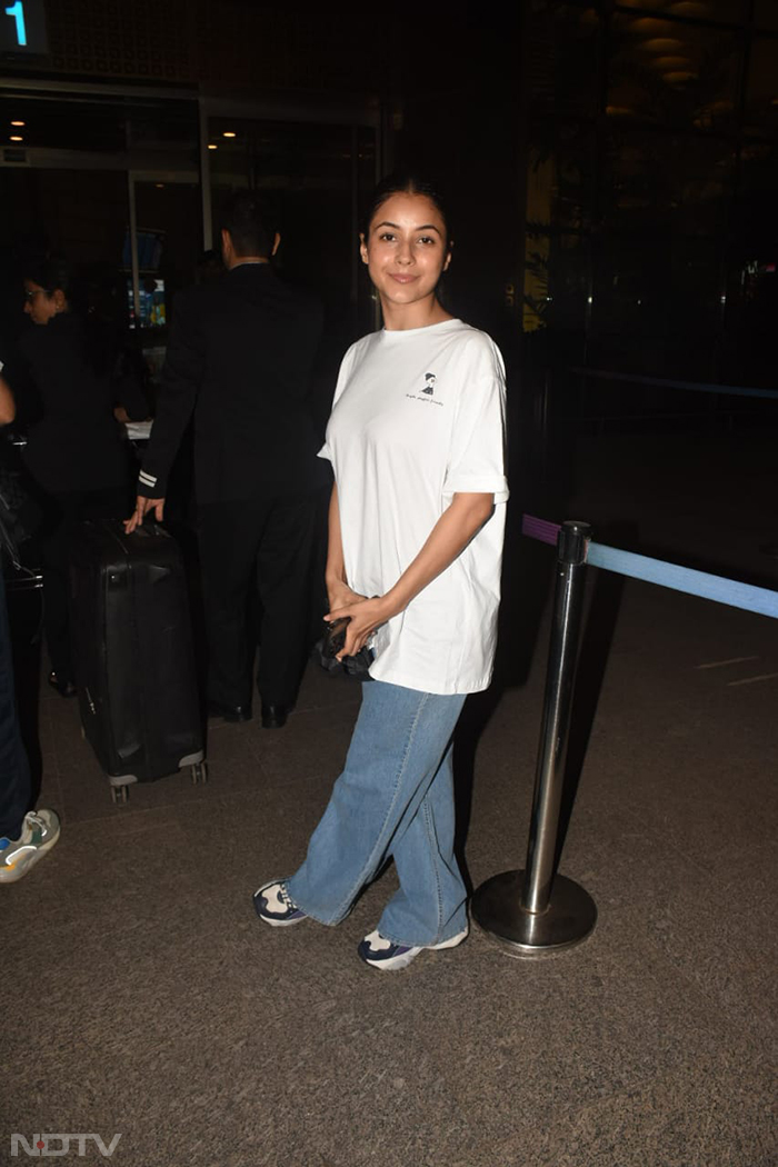 Airport Traffic: Katrina-Vicky Kaushal, Alia Bhatt And Others