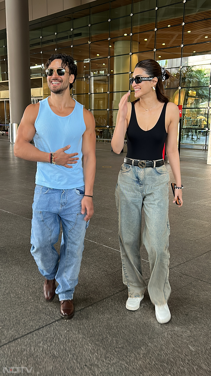 Tiger Shroff and Kriti Sanon made a stylish appearance together at the airport. (Image Courtesy: Varinder Chawla)