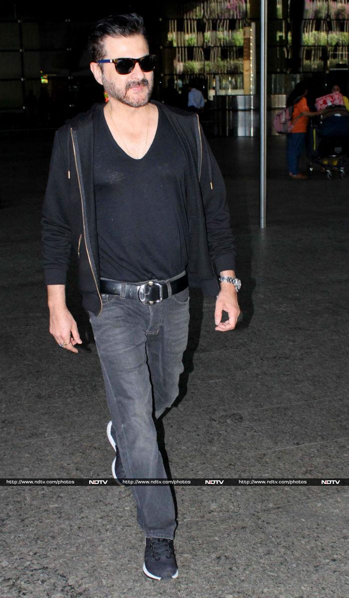 Sanjay Kapoor was dressed in black from head to toe.