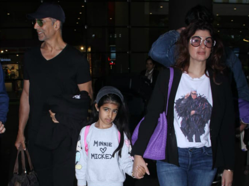 Akshay, Twinkle, Kareena Wrap Up Holiday Diaries For Mumbai Return