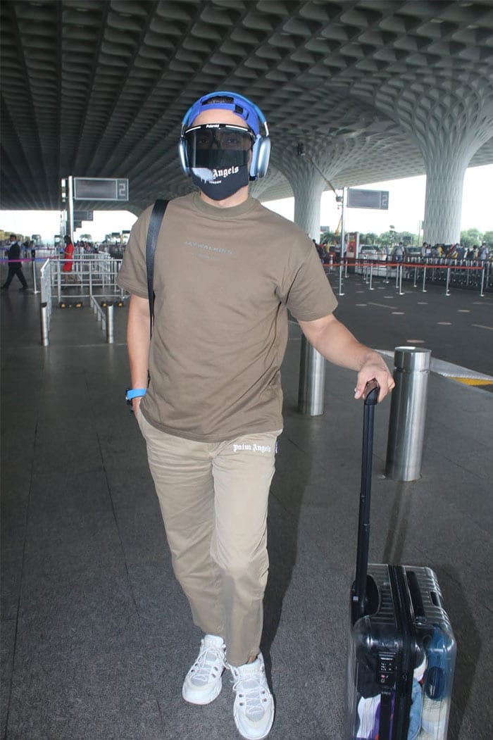 Aparshakti Kurrana was in complete incognito mode as he arrived at the airport.