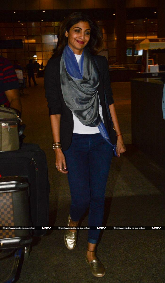 Aishwarya, Shah Rukh, Kajol\'s Airport Diaries