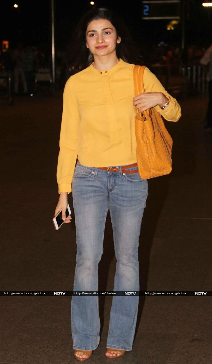 Prachi Desai, who is awaiting the release of <i>Rock On 2</i>, wore a cheery yellow top.