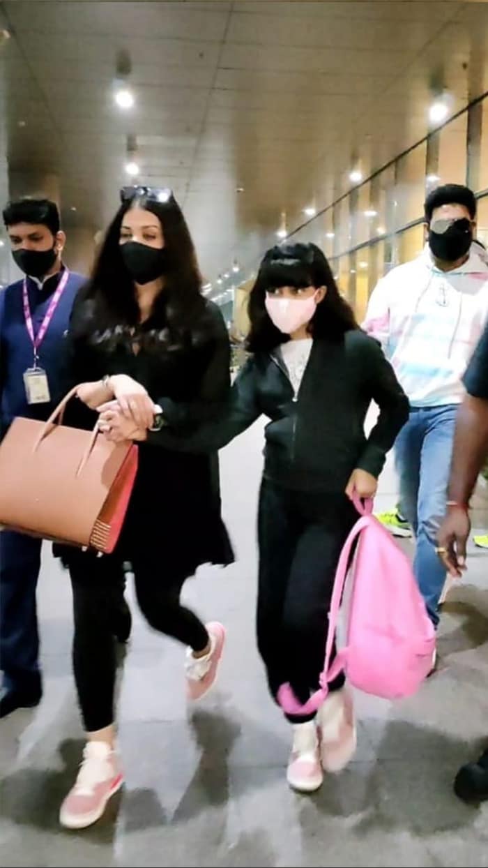 Aishwarya Rai Bachchan, Abhishek Bachchan And Aaradhya Return From Maldives