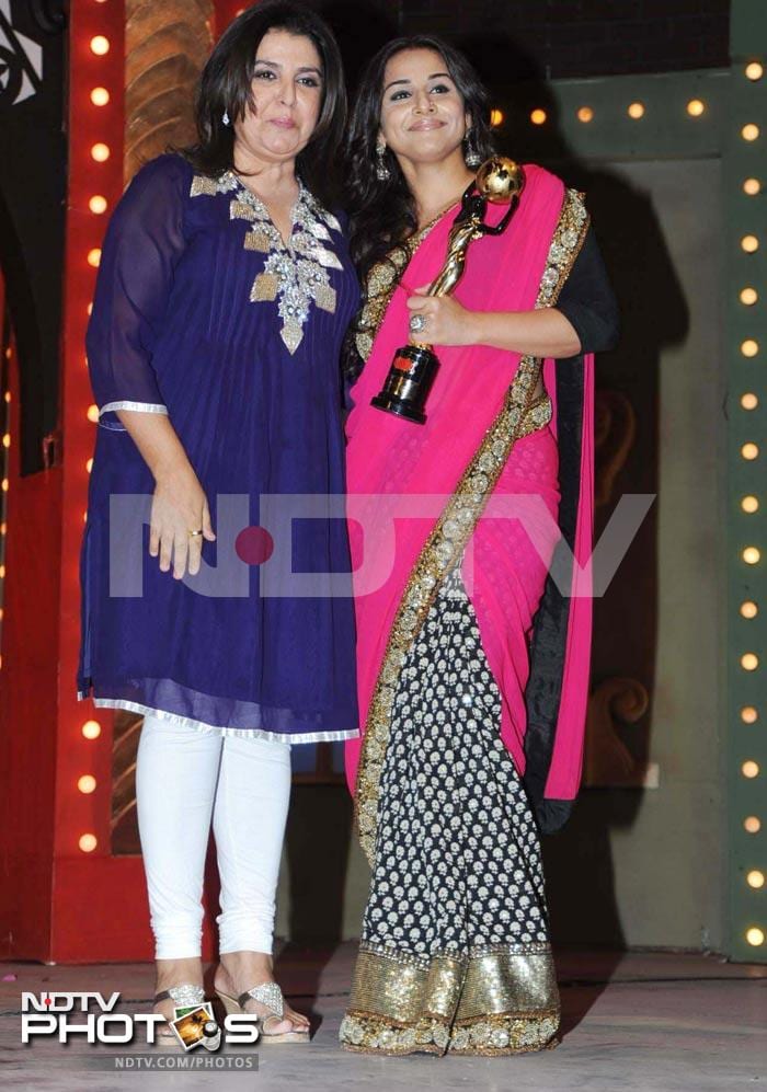 Aishwaryaa Rajinikanth hobnobs with Vidya at Bollywood awards show