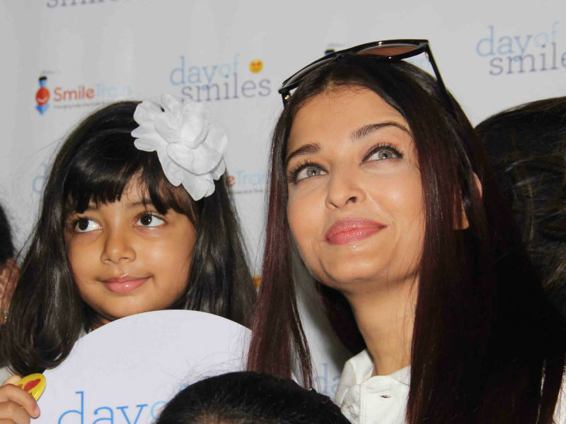 बेटी के साथ ऐश्वर्या राय बच्चन ने मनाया पिता का B'day बेटी के साथ ऐश्वर्या राय बच्चन ने मनाया पिता का B'day