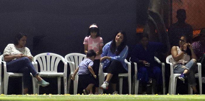 Aishwarya And Aaradhya Cheer For Abhishek During Football Match