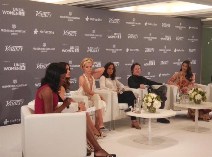 Cannes 2015: Aishwarya Rai Bonds With Salma Hayek