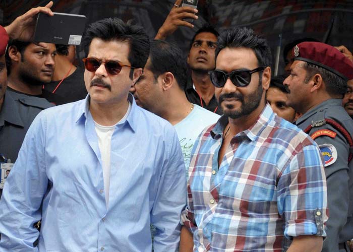 Spotted: Anil Kapoor, Ajay Devgn promote <i>Tezz</i> at F1 track