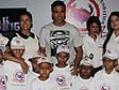 Akshay Kumar promotes cause