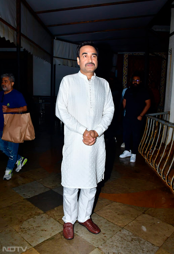 Pankaj Tripathi marked his presence at the promotional event of his film <i>OMG 2</i>. (Image Courtesy: Varinder Chawla)