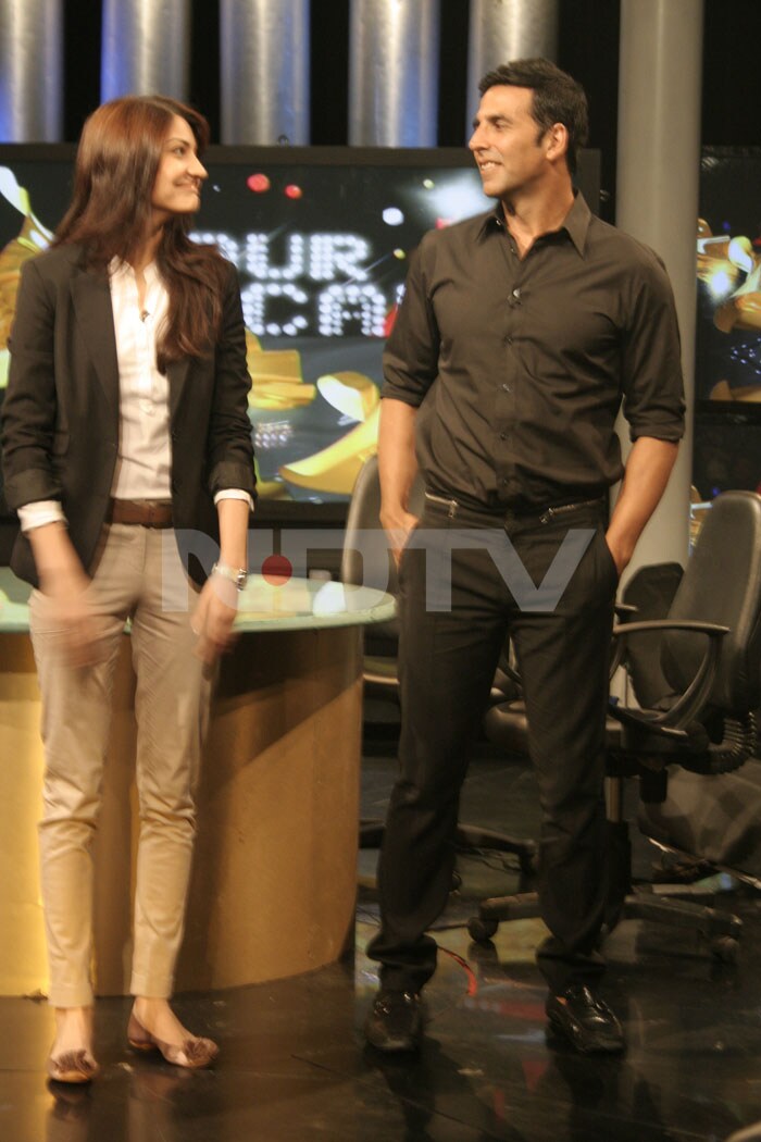 Akshay, Anushka Visit NDTV