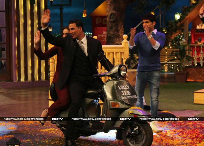 What\'s With That Expression, Akshay Kumar?