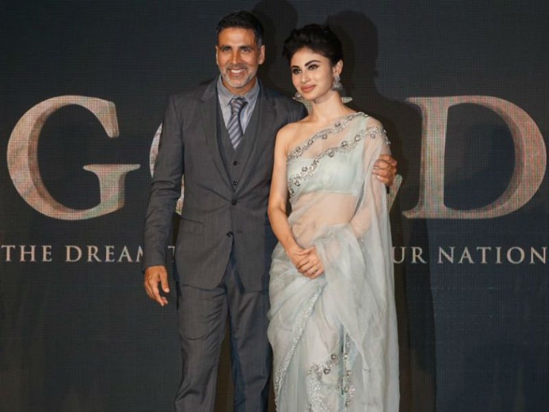 Akshay Kumar And Mouni Roy's Chemistry Is Pure 'Gold' Akshay Kumar And Mouni Roy's Chemistry Is Pure 'Gold'