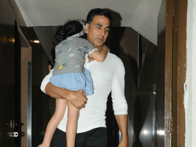 Akshay Kumar's Movie Date With Family Akshay Kumar's Movie Date With Family