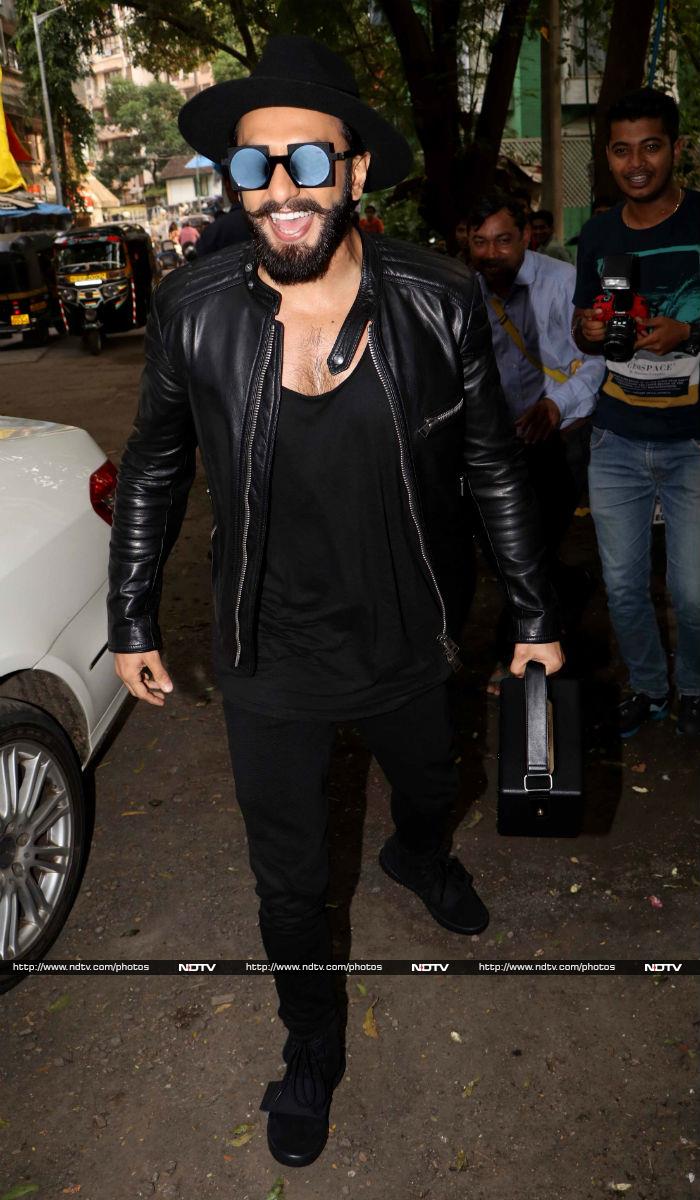 Akshay Kumar And Ranveer Singh Tell Us How To Pull Off Casuals In Style