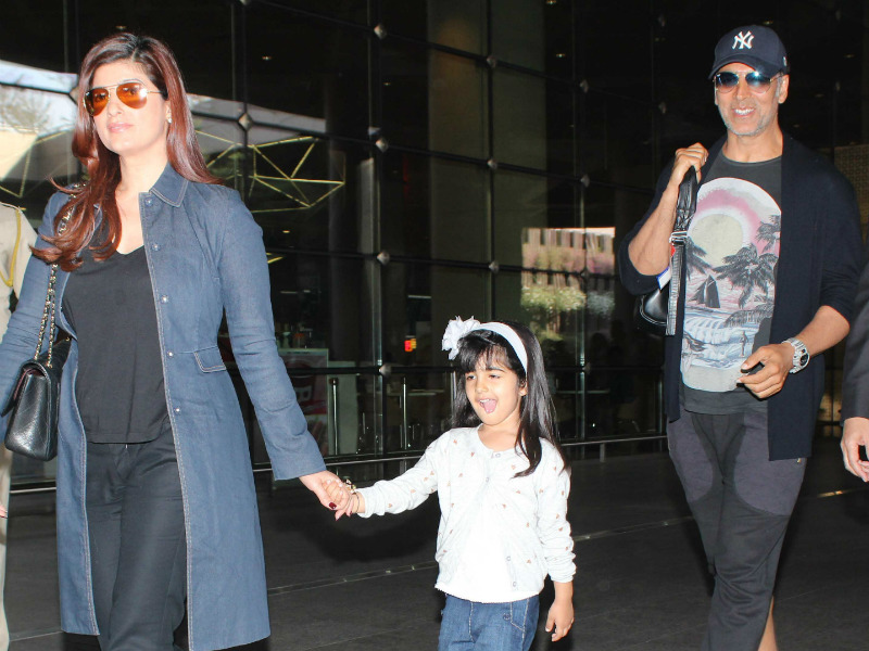 Akshay Kumar, Twinkle Khanna Touch Down In Mumbai