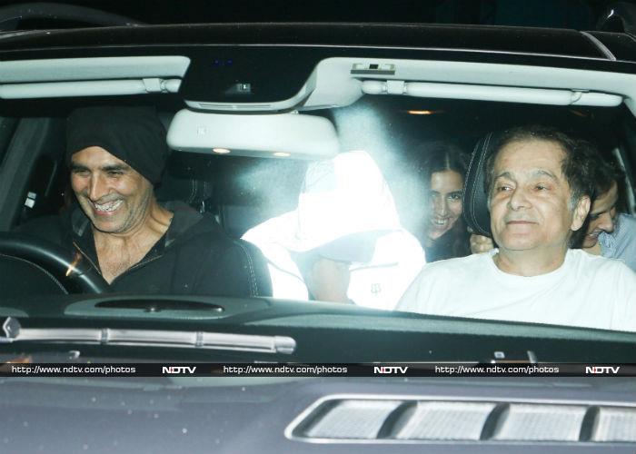 Akshay Takes Twinkle Out For A Movie Date
