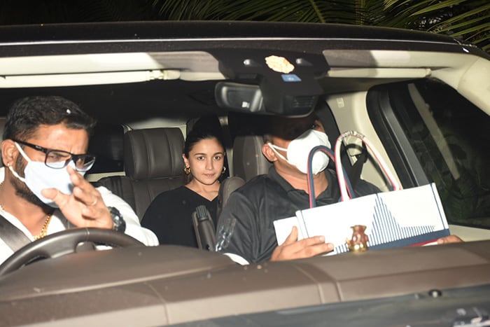 Alia And Ranbir Kapoor Made Mahesh Bhatt\'s Birthday Special