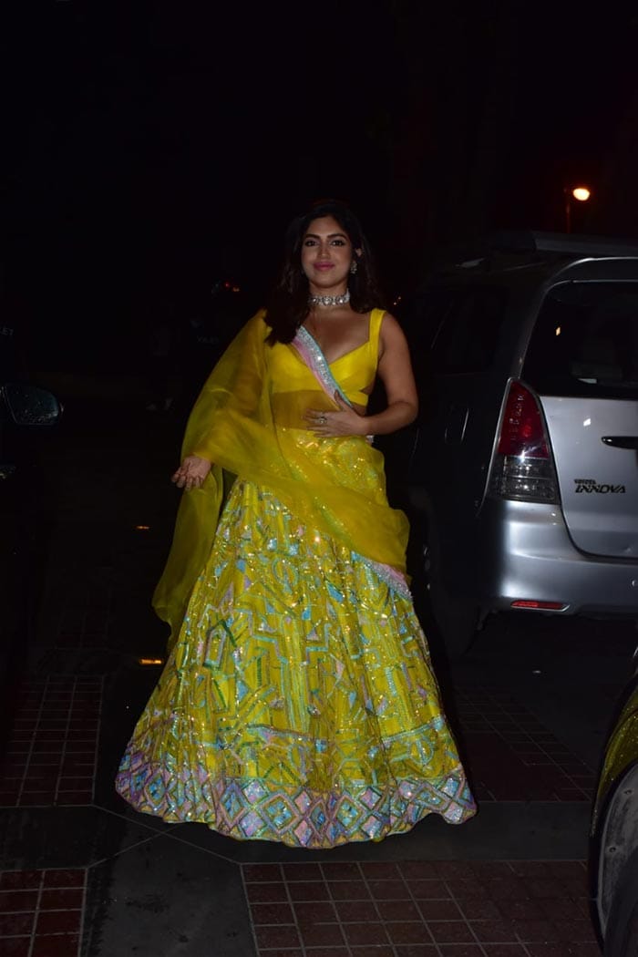 Bhumi Pednekar turned heads in a yellow <I>lehenga</i>. (Image courtesy: Varinder Chawla)