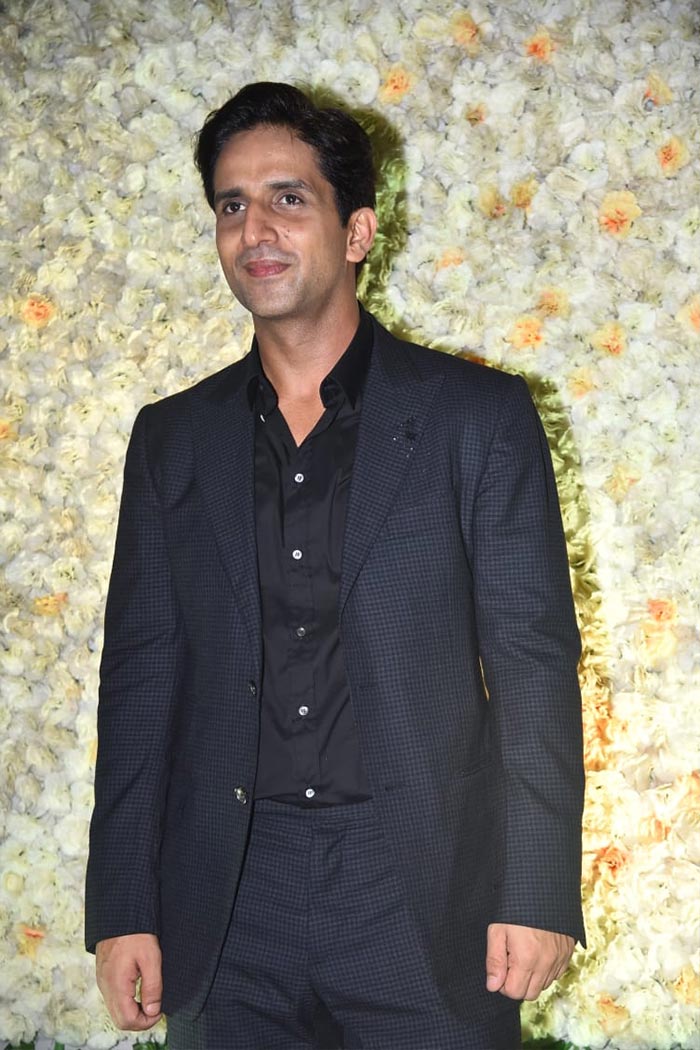 Sussanne Khan's rumoured boyfriend Arslan Goni was also there. (Image courtesy: Varinder Chawla)