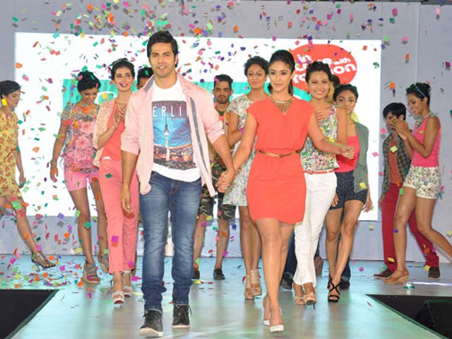 Photo : Hero-Heroine on the go: Varun, Ileana