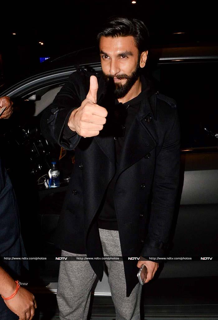 Ranveer posed with his signature thumbs up.