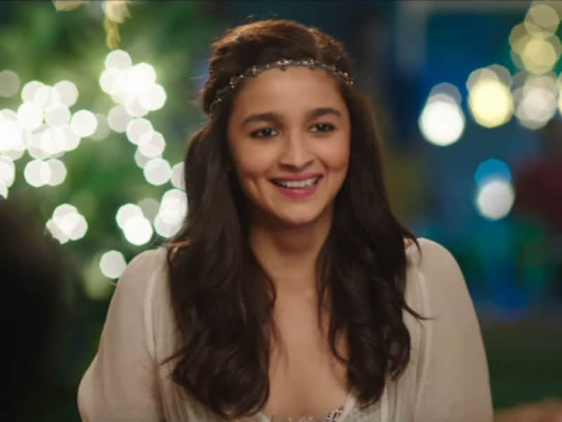 Photo : Happy Birthday Alia Bhatt, Ladki Beautiful@23