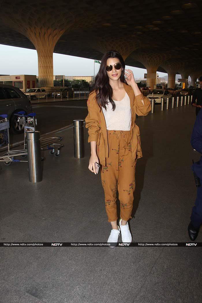 Kriti Sanon arrived at the Mumbai airport like a breath of fresh air.