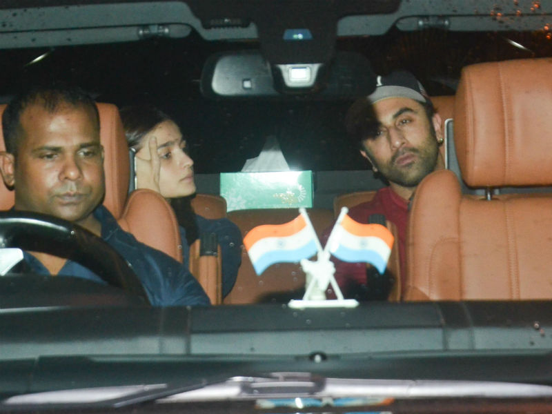 Alia Bhatt And Ranbir Kapoor's Late Night Rendezvous