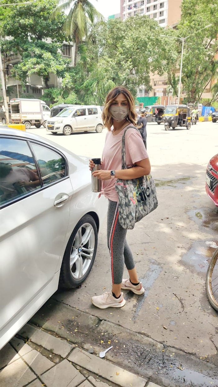 Sonali Bendre was pictured outside a salon.