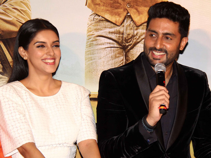 <i>All Is Well</i> With Abhishek, Asin Ahead of Road Trip