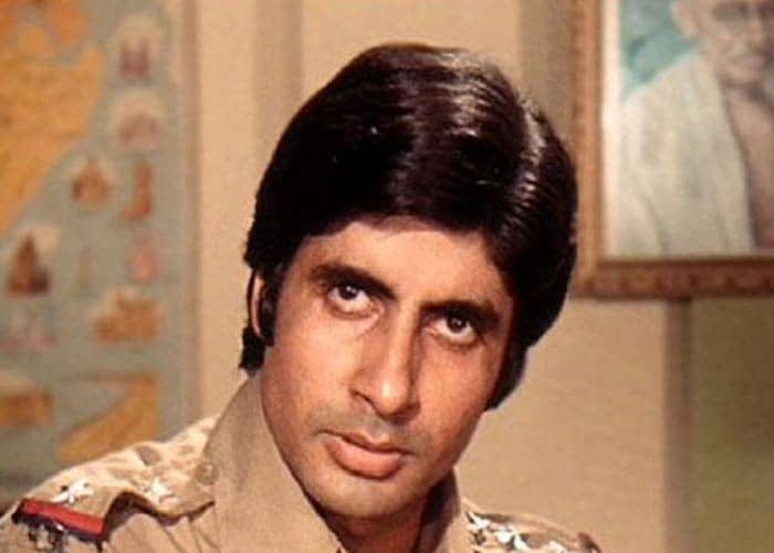 Happy Birthday Amitabh Bachchan: Painting Bollywood Pink@74