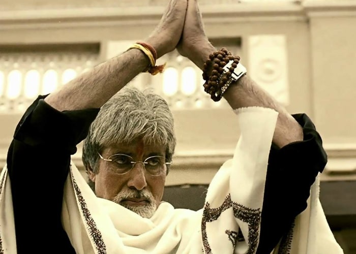 Happy Birthday Amitabh Bachchan: Painting Bollywood Pink@74