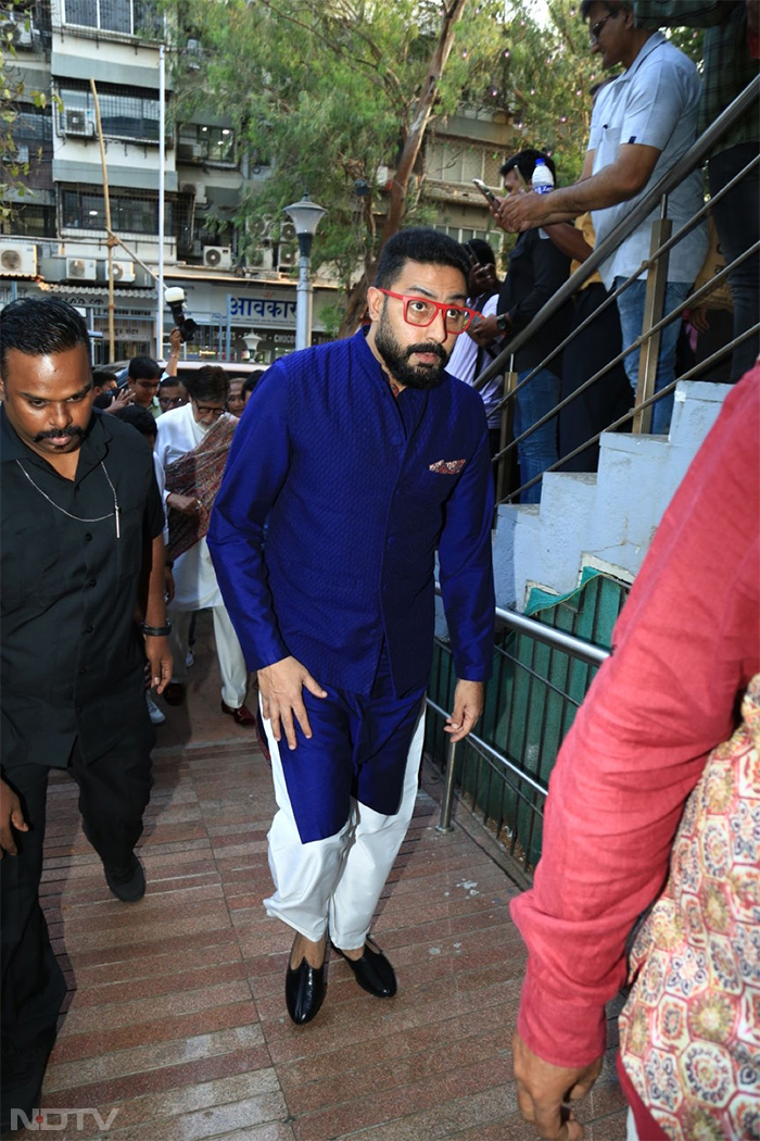 Make way for Abhishek Bachchan. (Image Courtesy: Varinder Chawla)