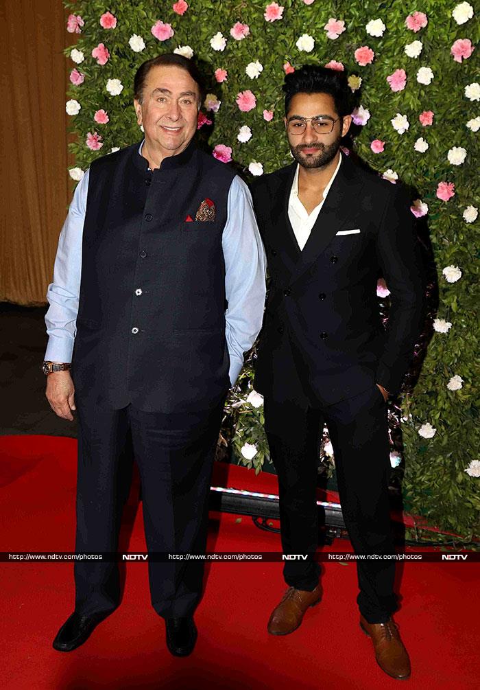 Inside Raj Thackeray\'s Son\'s Reception With The Khans, Amitabh Bachchan And Other Celebs