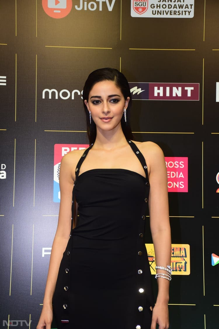 Ananya Panday\'s Black Gown Is Still On Our Mind