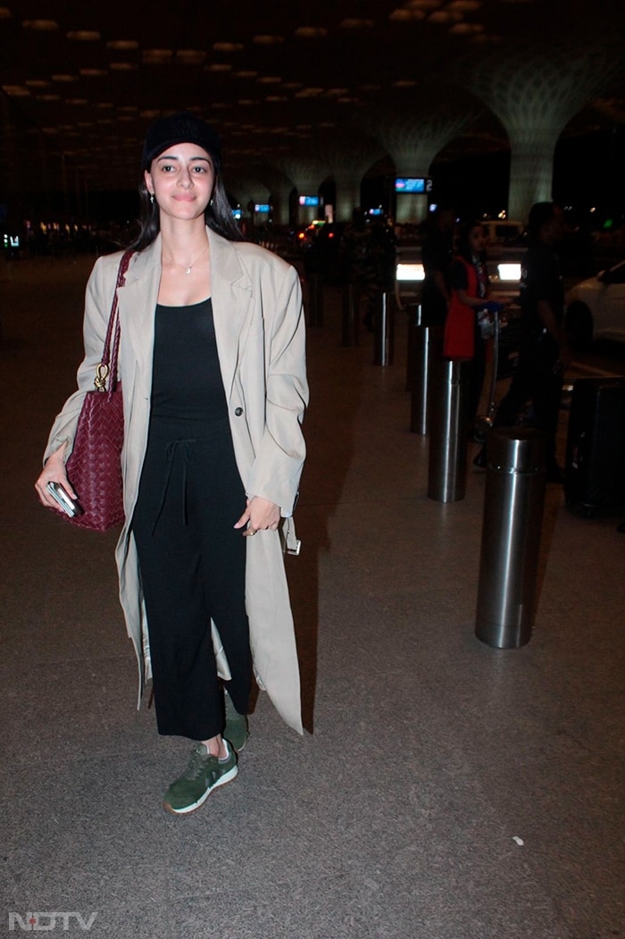 Ananya Panday"s Airport Look But Make It <i>Project Runway</i>