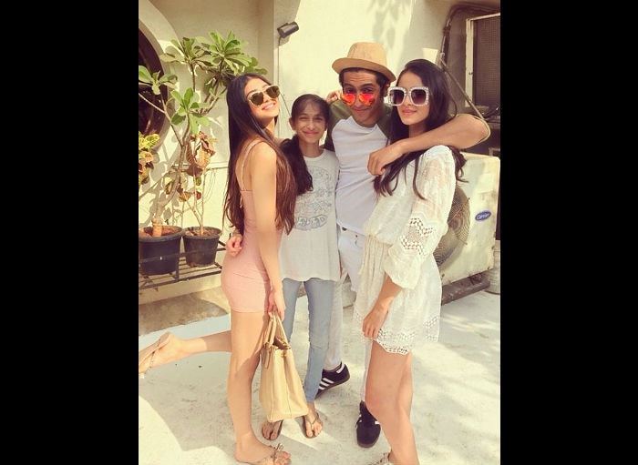 Ananya Panday Steals Family Time Between Student Of The Year 2 Shoot