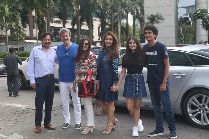 Ananya Panday, Shanaya Kapoor And Khushi Kapoor Catch Up Over Lunch