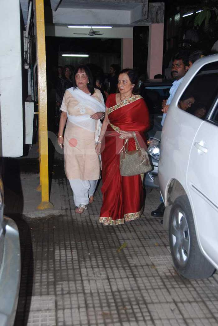 Actress and director Asha Parekh was spotted at the event in a beautiful red saree.