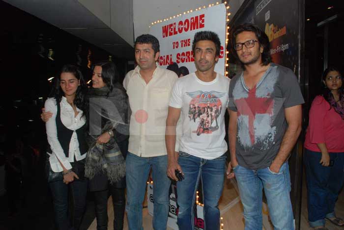 Shruti Seth, Kunal Kohli, Ashish Chaudhary and Riteish Deshmukh pose for a group photograph.