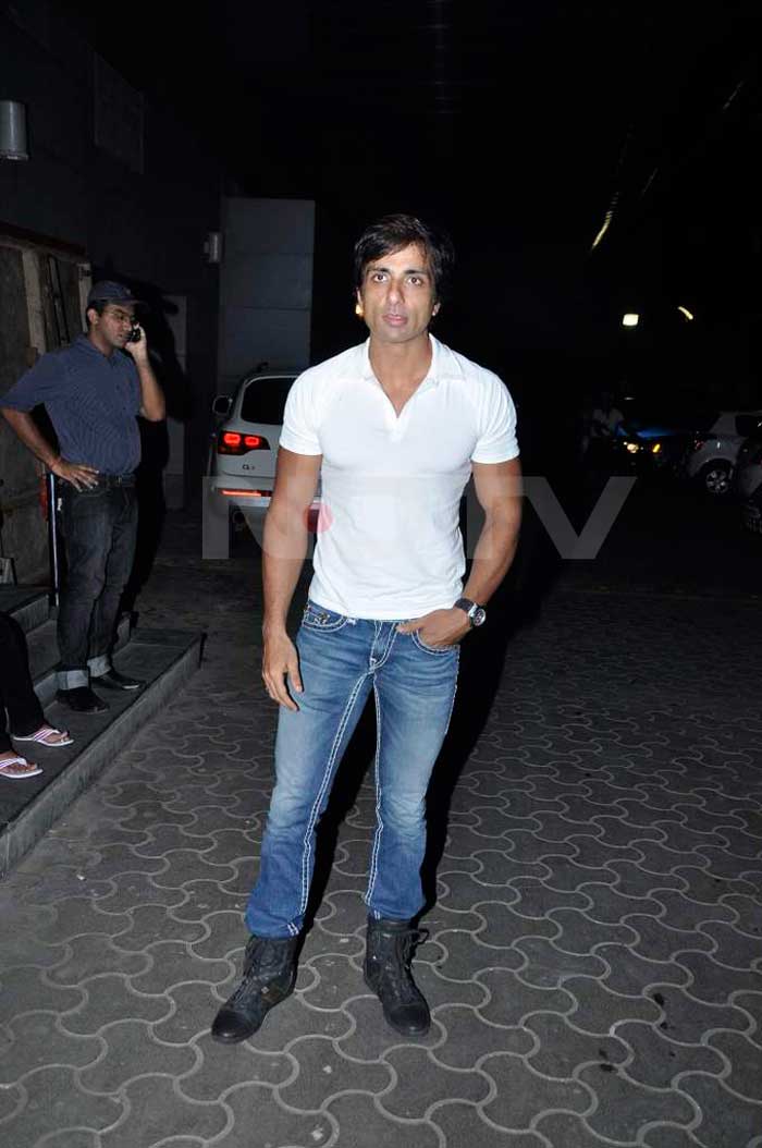 Actor Sonu Sood, recently in news for his performance in <i>Dabangg</i>, also turned up to watch the screening.