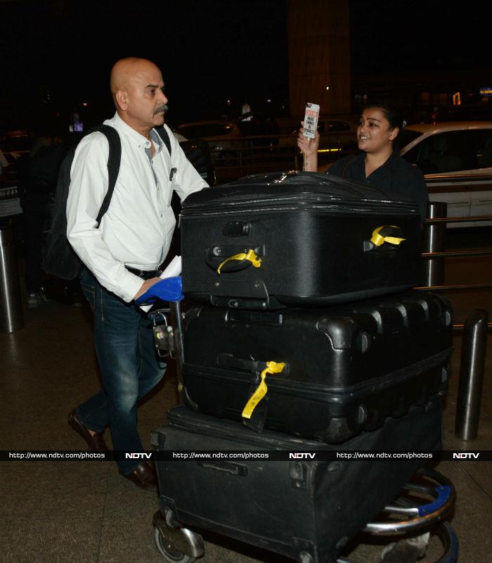 Anushka Sharma carried this bag to the airport and its price will blow